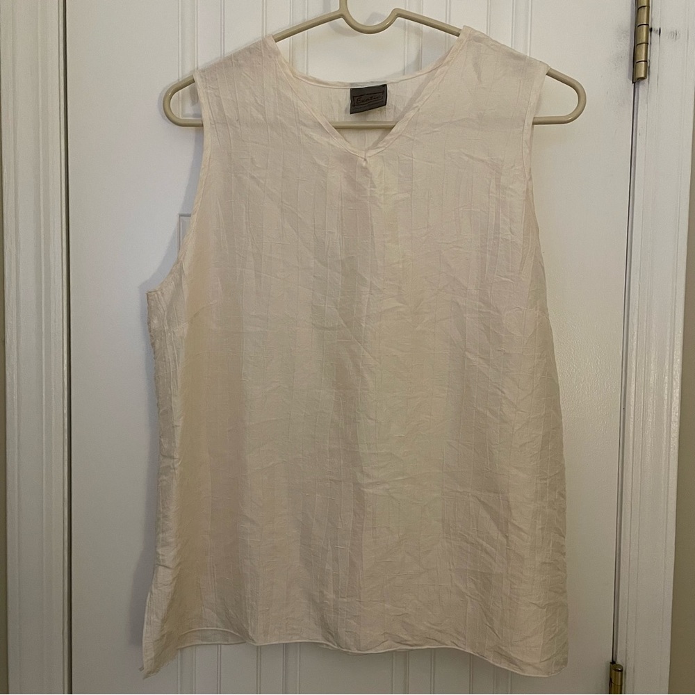 Exotic Vintage Women’s Sleeveless V Neck Blouse